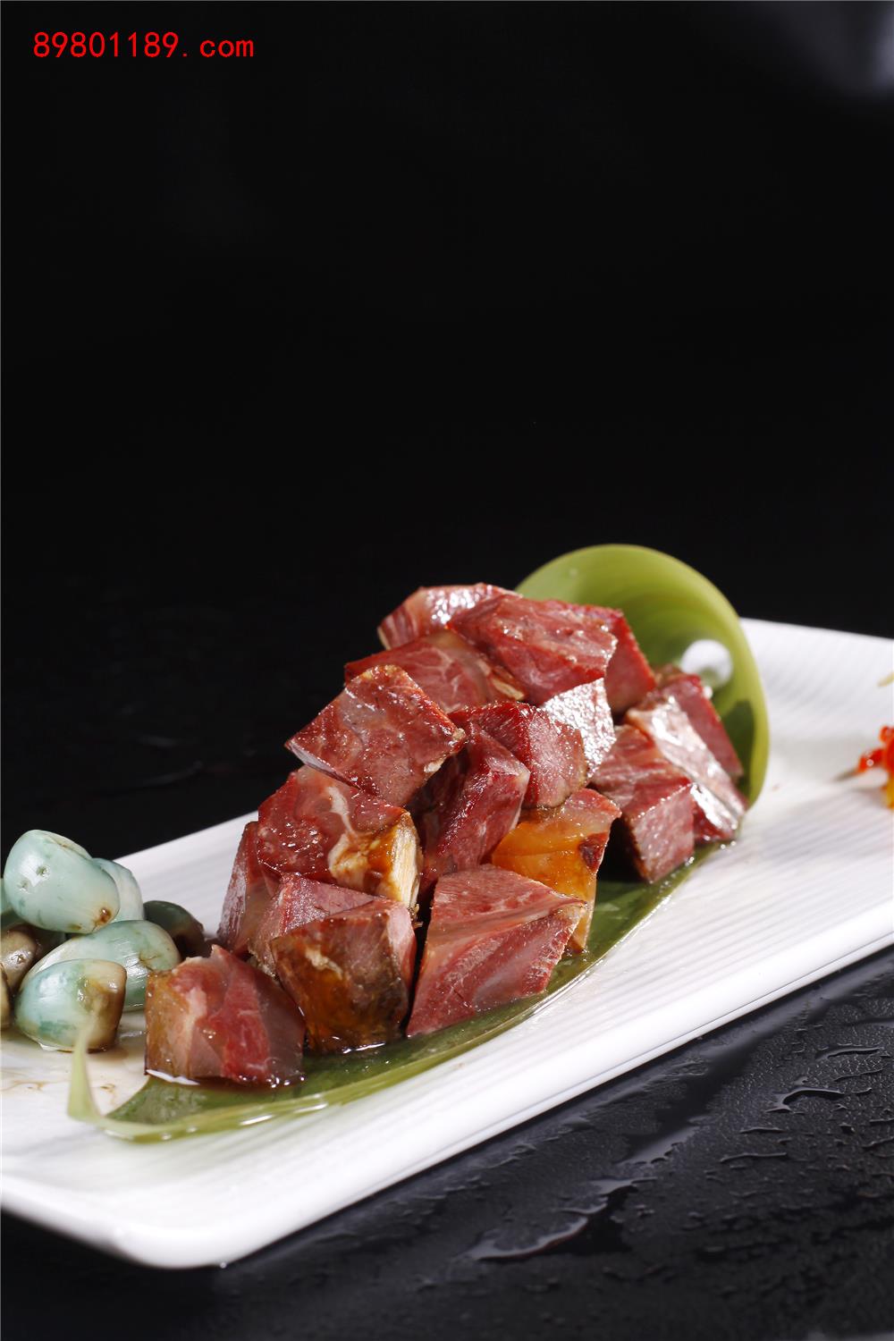 大块牛肉